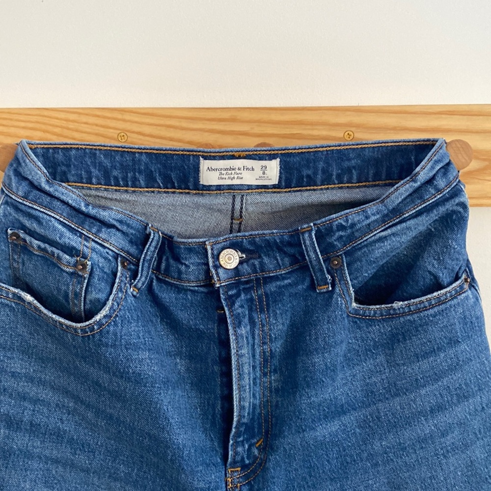 Abercrombie and Fitch  kick flare ultra high rise